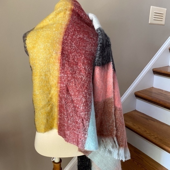 Anthropologie Oversized Blanket Scarf Wrap - Picture 7 of 11